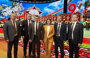 Торжественное собрание и концерт мастеров искусств Беларуси, посвященные Дню Победы, прошли во Дворце Республики